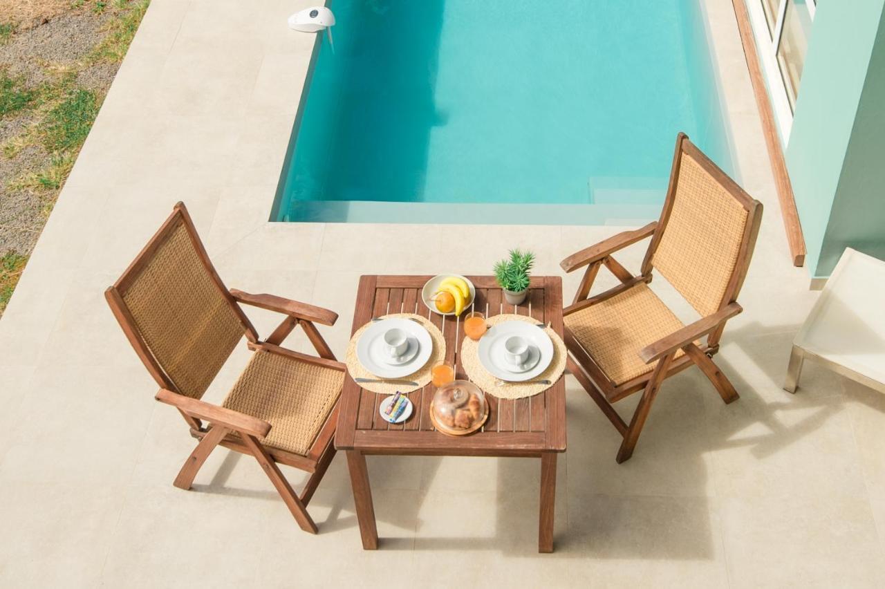 Suites Anagani Le Francois Exterior photo